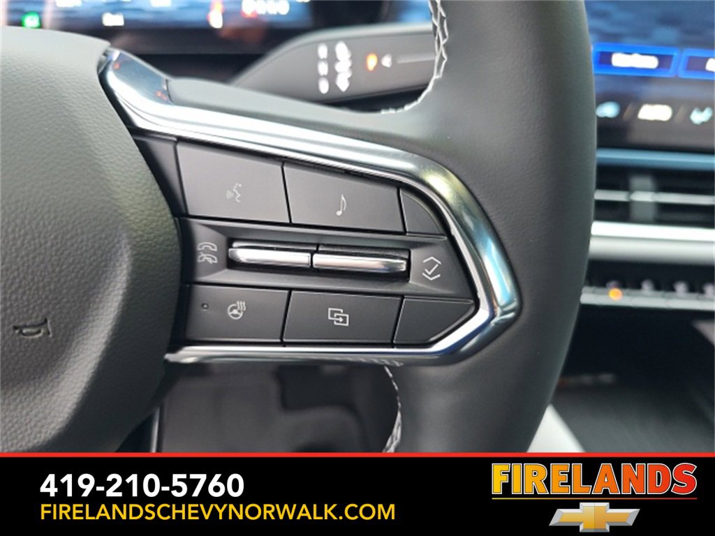 New 2026 Chevrolet Equinox EV LT image 32