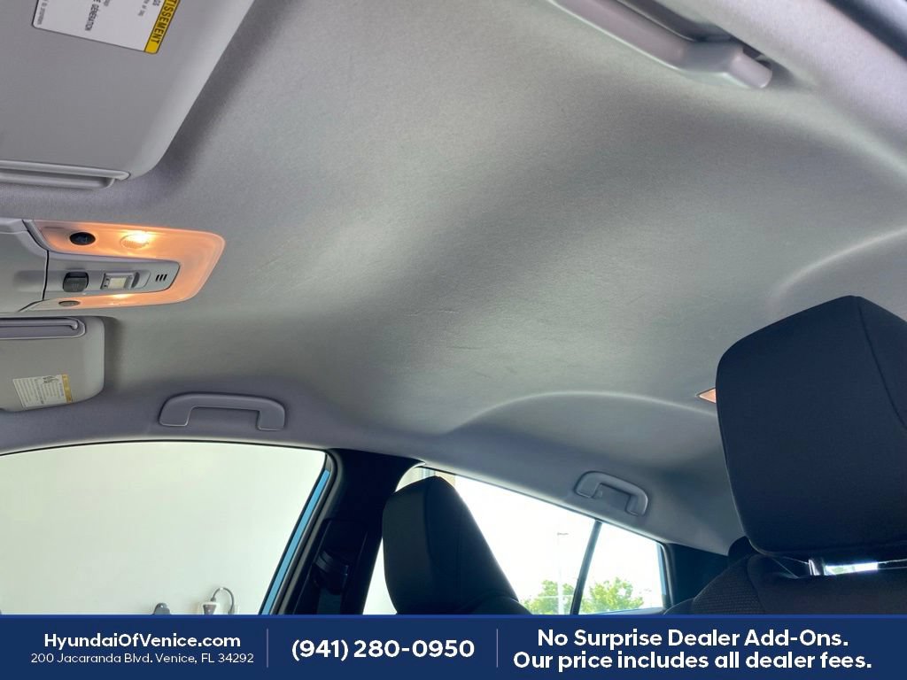 Used 2022 Toyota Prius LE FWD image 14
