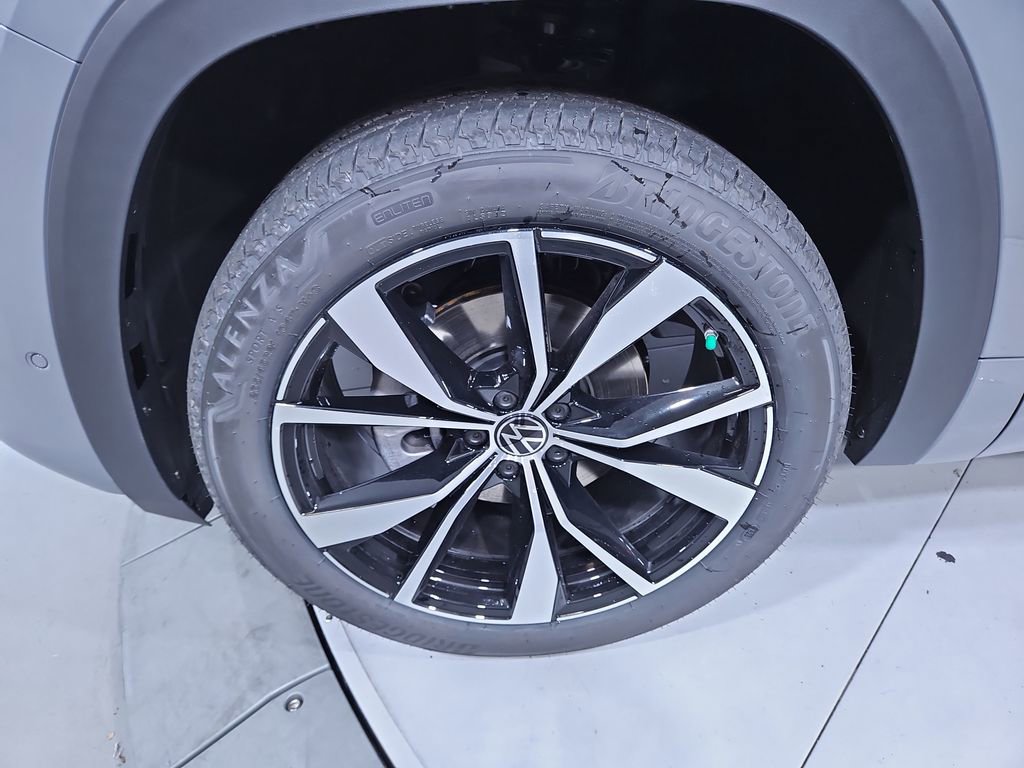 New 2026 Volkswagen Atlas SEL Premium R-Line image 27