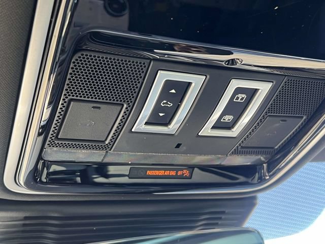 Used 2021 Land Rover Range Rover Velar R-Dynamic S AWD/4WD image 31