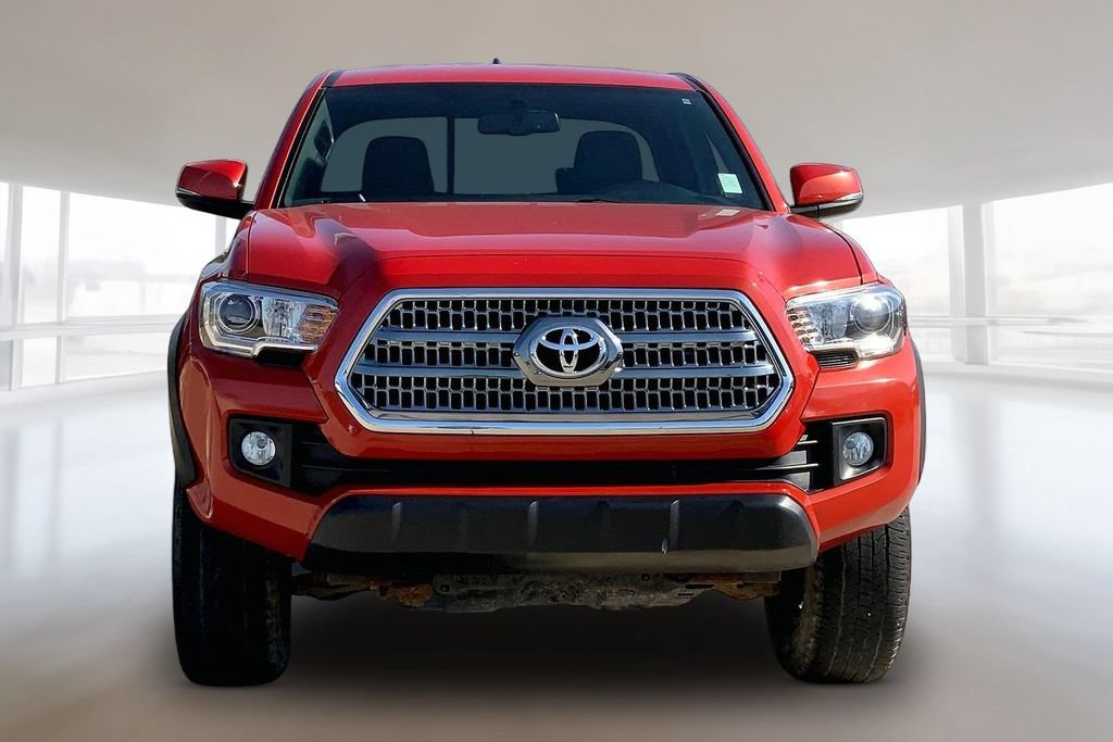 Used 2016 Toyota Tacoma TRD Off-Road w/ Towing Package AWD/4WD image 3