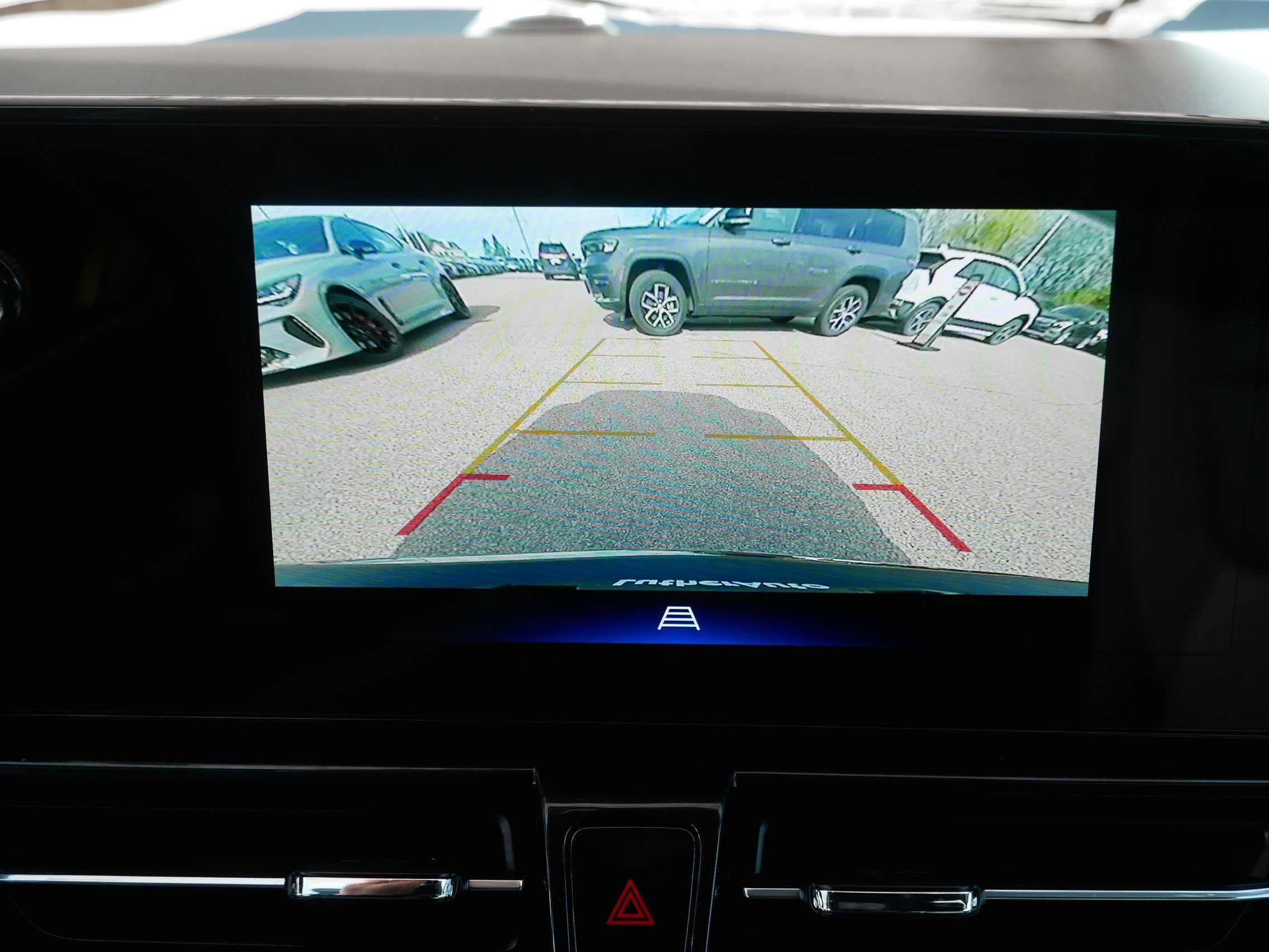 Used 2025 Chevrolet TrailBlazer ACTIV w/ Convenience Package AWD/4WD image 27