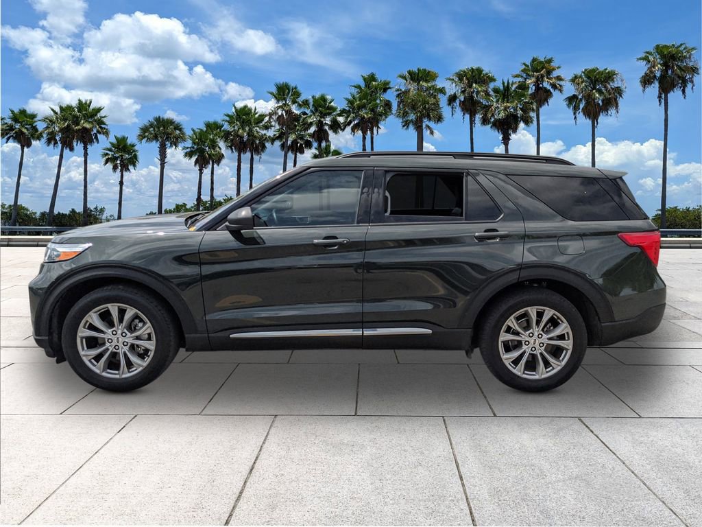 Used 2023 Ford Explorer XLT w/ Equipment Group 202A image 6