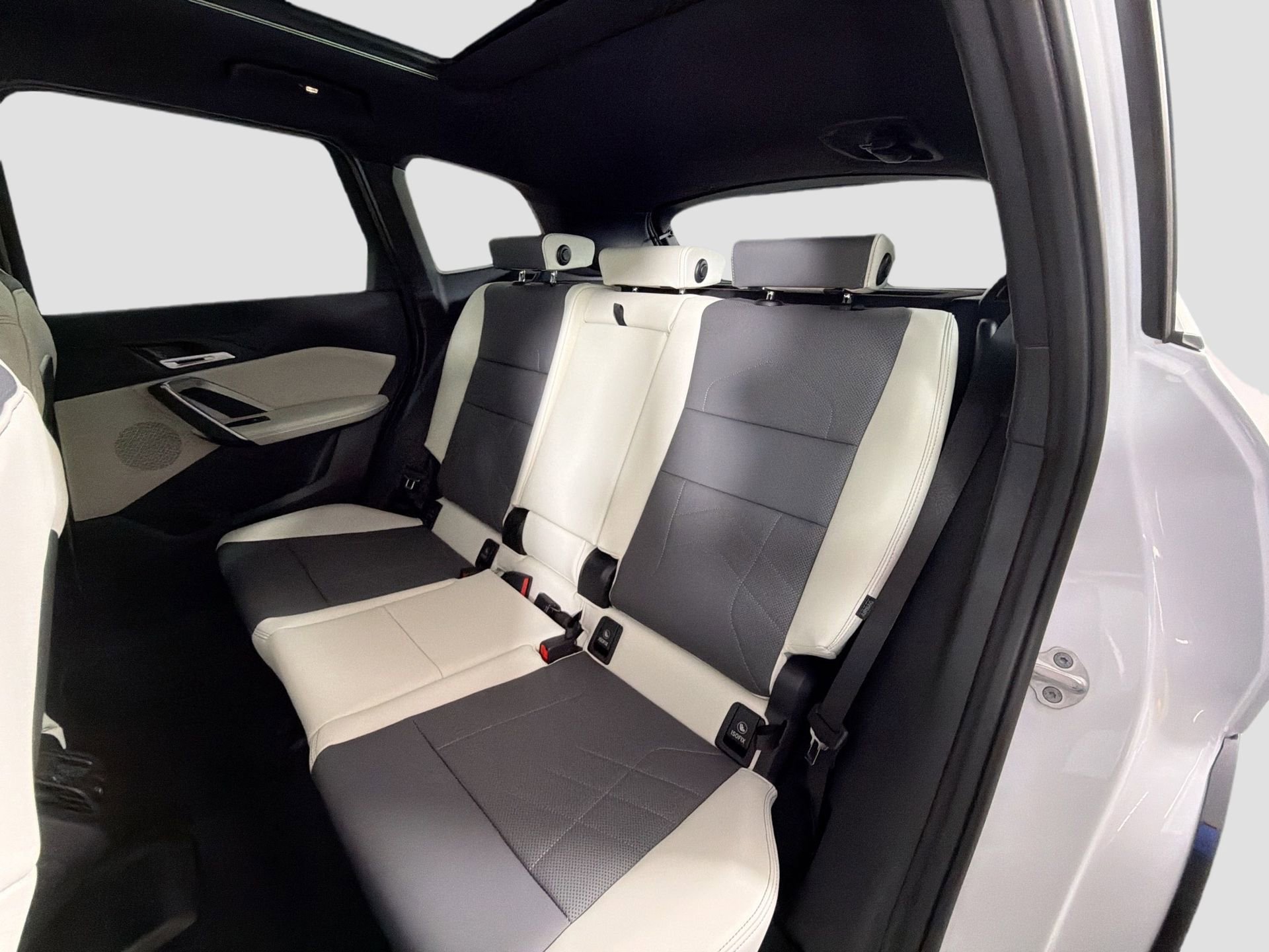 New 2026 BMW X1 xDrive28i w/ Convenience Package image 23