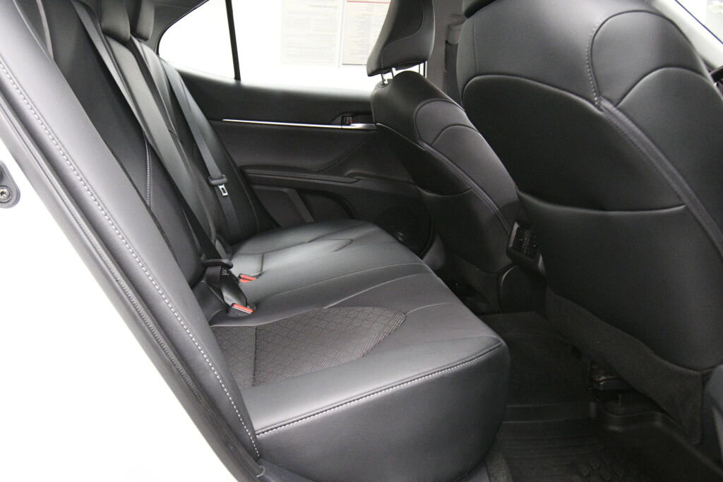 Used 2023 Toyota Camry XSE w/ Cold Weather Package image 23