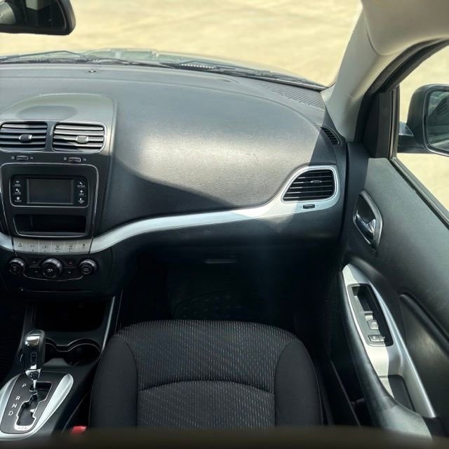 Used 2019 Dodge Journey SE FWD image 20