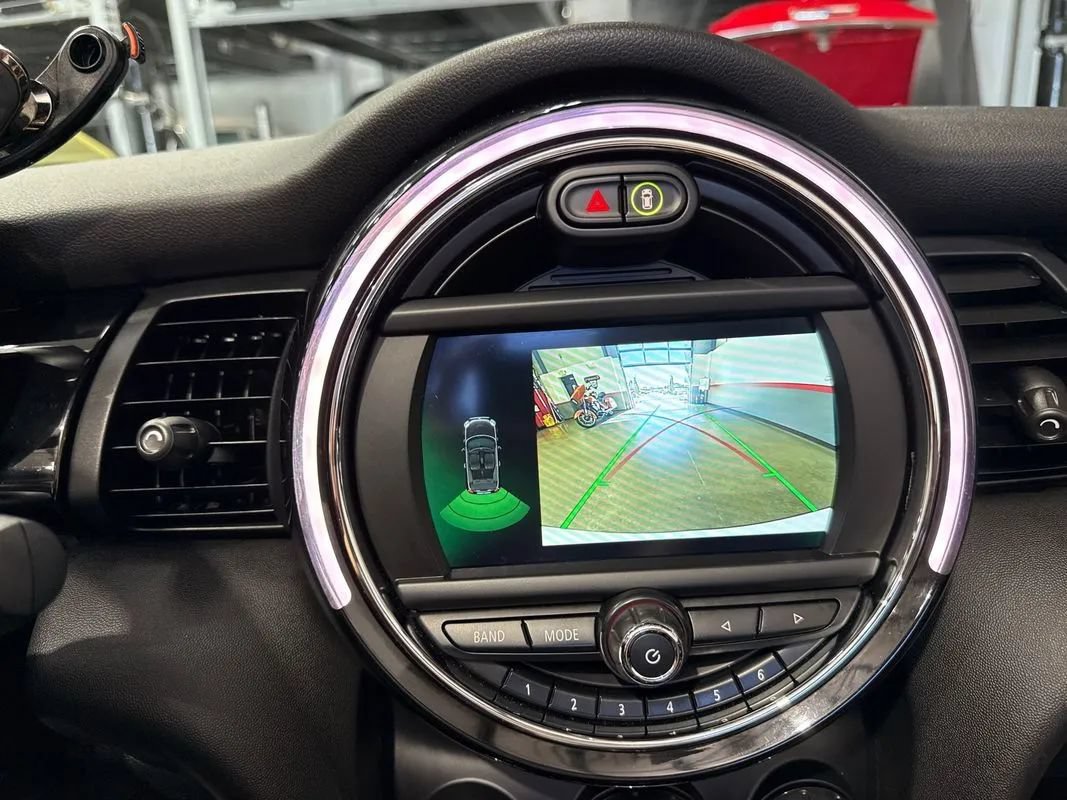 Used 2019 MINI Cooper S w/ Signature Upholstery Package FWD image 97