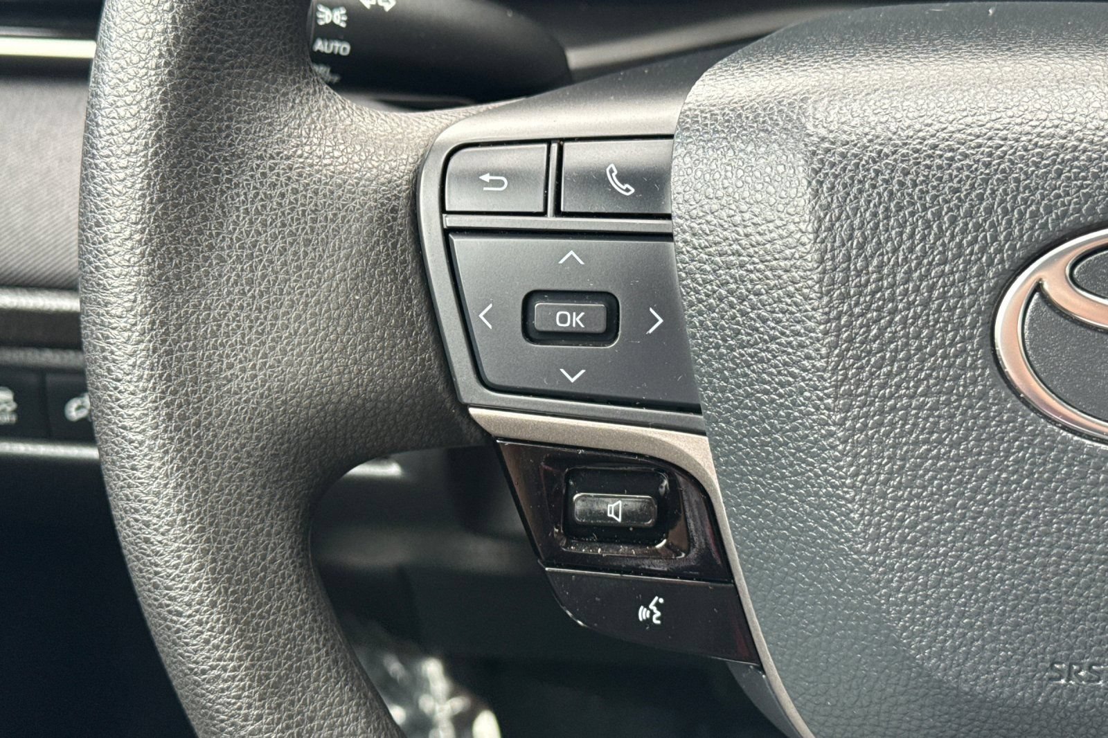 Certified 2025 Toyota Camry LE FWD image 37