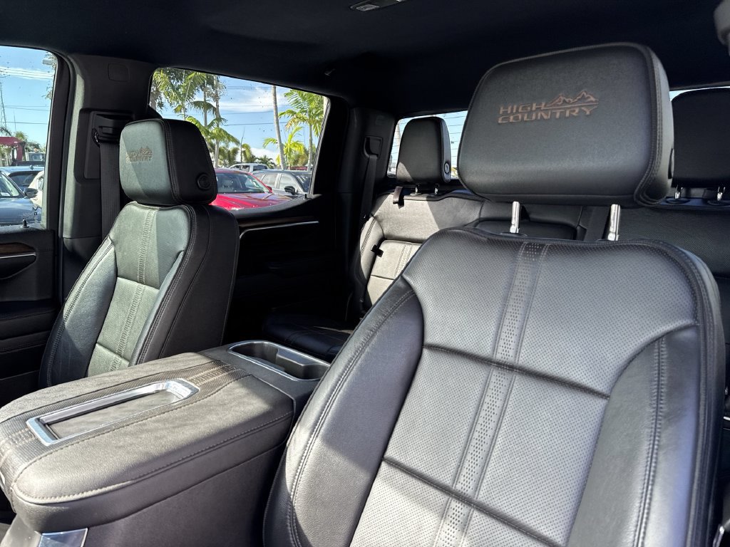 Used 2022 Chevrolet Silverado 1500 High Country w/ Technology Package AWD/4WD image 42