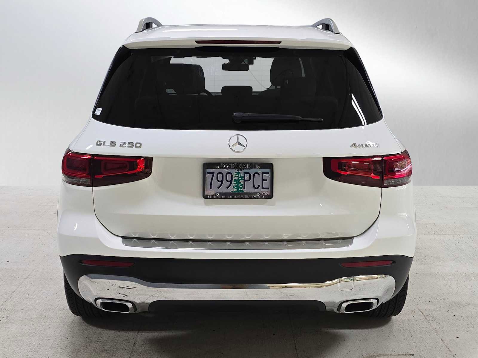 Certified 2022 Mercedes-Benz GLB 250 4MATIC image 4