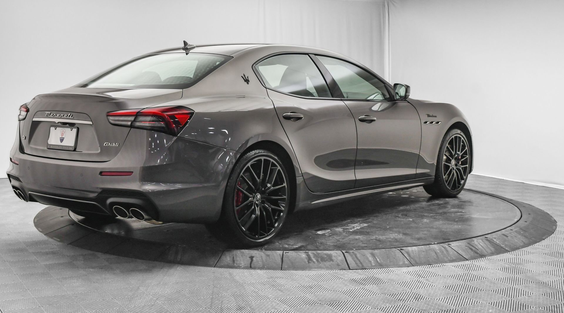 Used 2024 Maserati Ghibli Modena Ultima Q4 AWD/4WD image 9