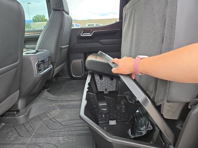 Used 2025 Chevrolet Silverado 1500 High Country w/ High Country Premium Package AWD/4WD image 33