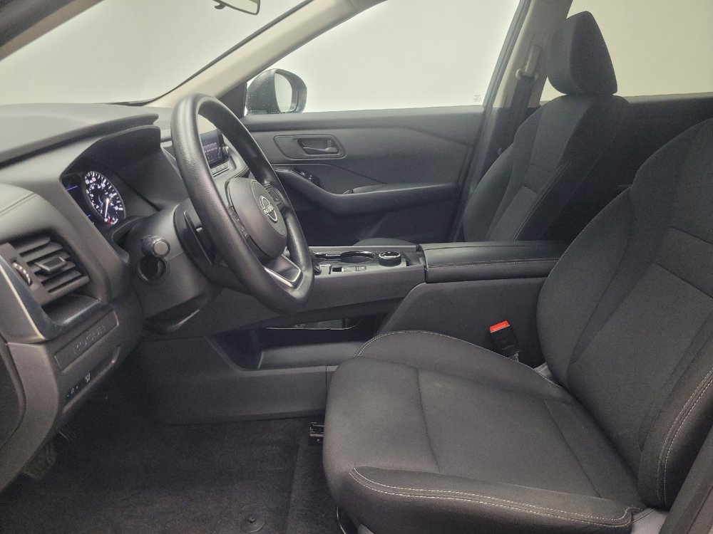 Used 2024 Nissan Rogue S AWD/4WD image 17
