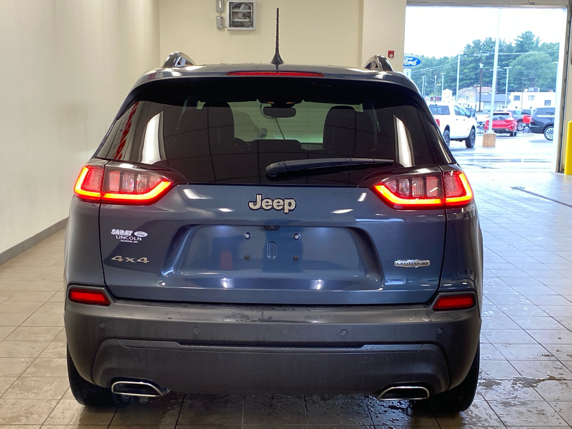 Used 2022 Jeep Cherokee Latitude Lux AWD/4WD image 6