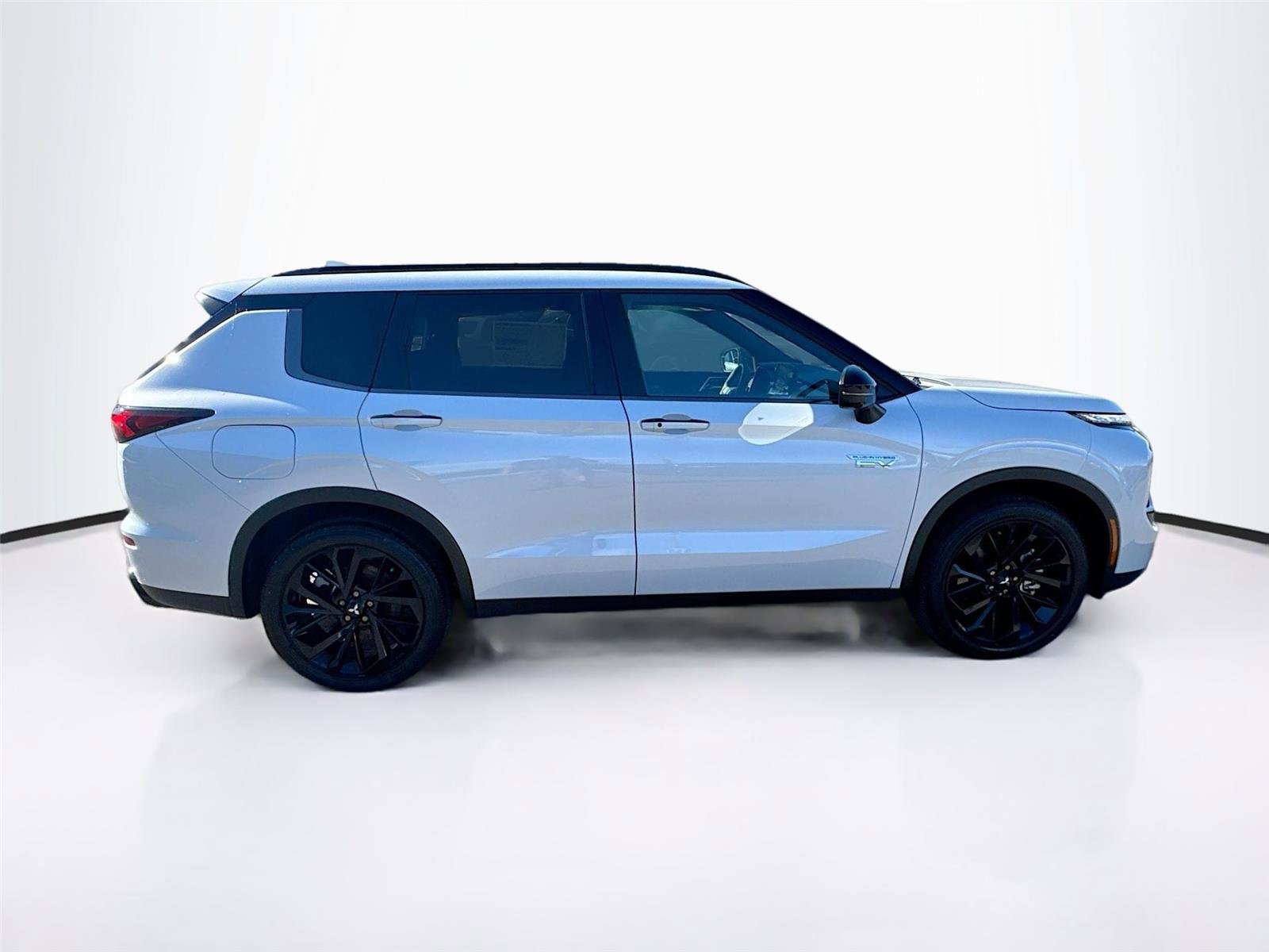 New 2025 Mitsubishi Outlander SEL Black Edition image 8