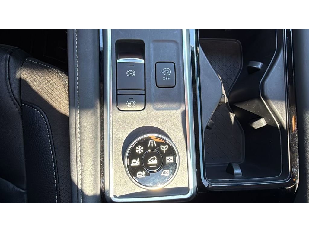 Used 2023 Nissan Pathfinder SL w/ SL Premium Package AWD/4WD image 20