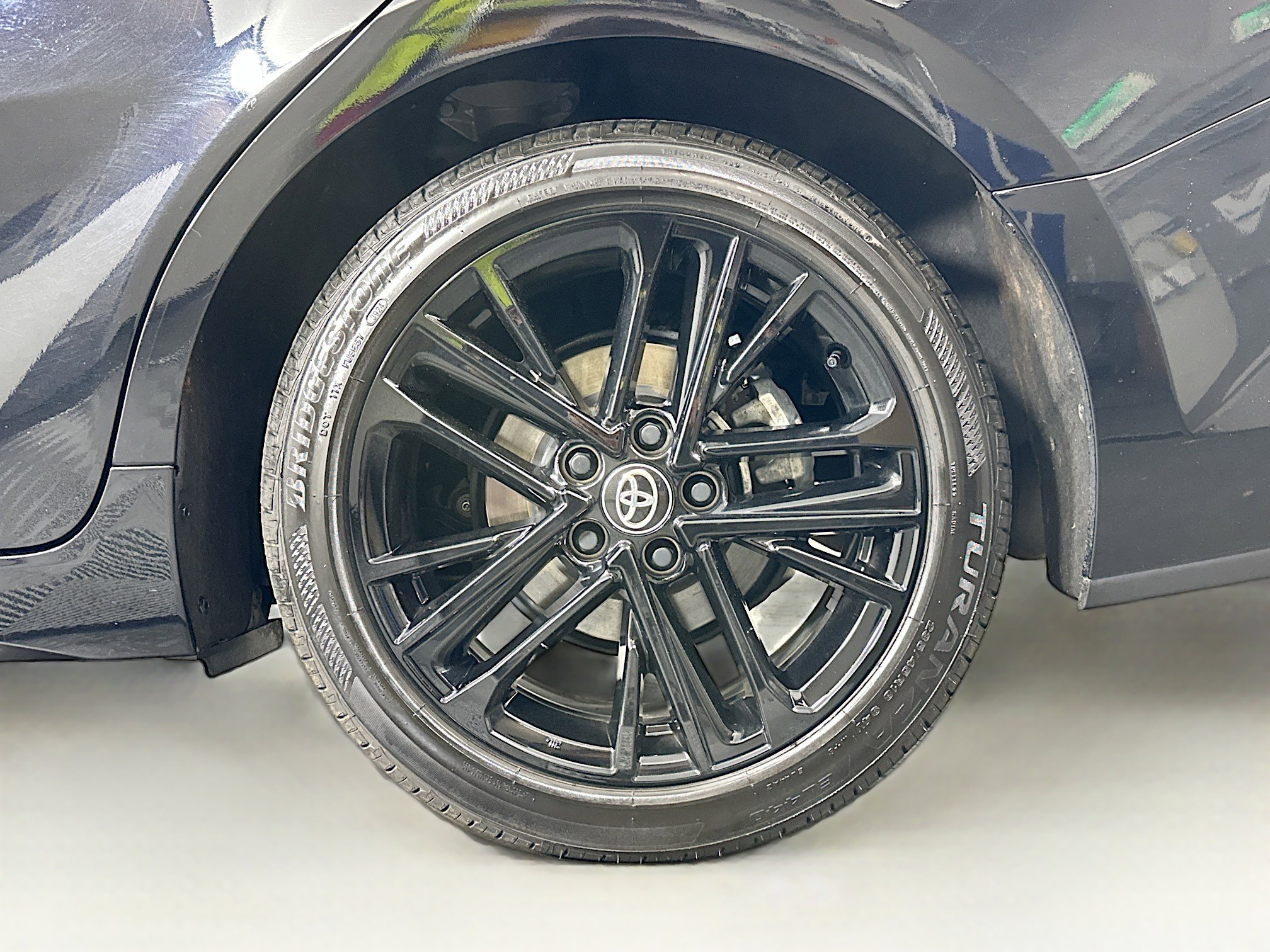 Used 2025 Toyota Camry SE image 11