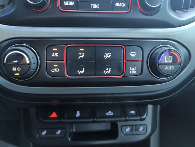 Used 2015 GMC Canyon SLT RWD image 19