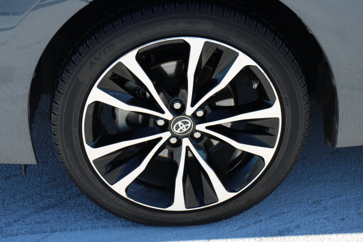 Used 2017 Toyota Corolla SE image 9