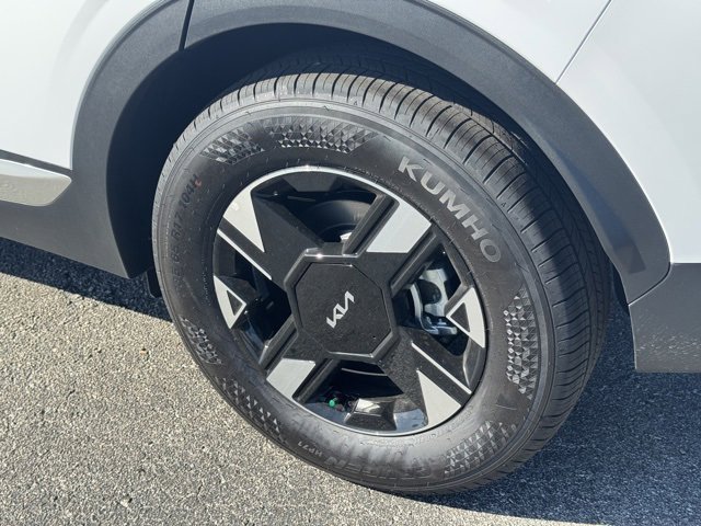 New 2026 Kia Sportage LX image 7