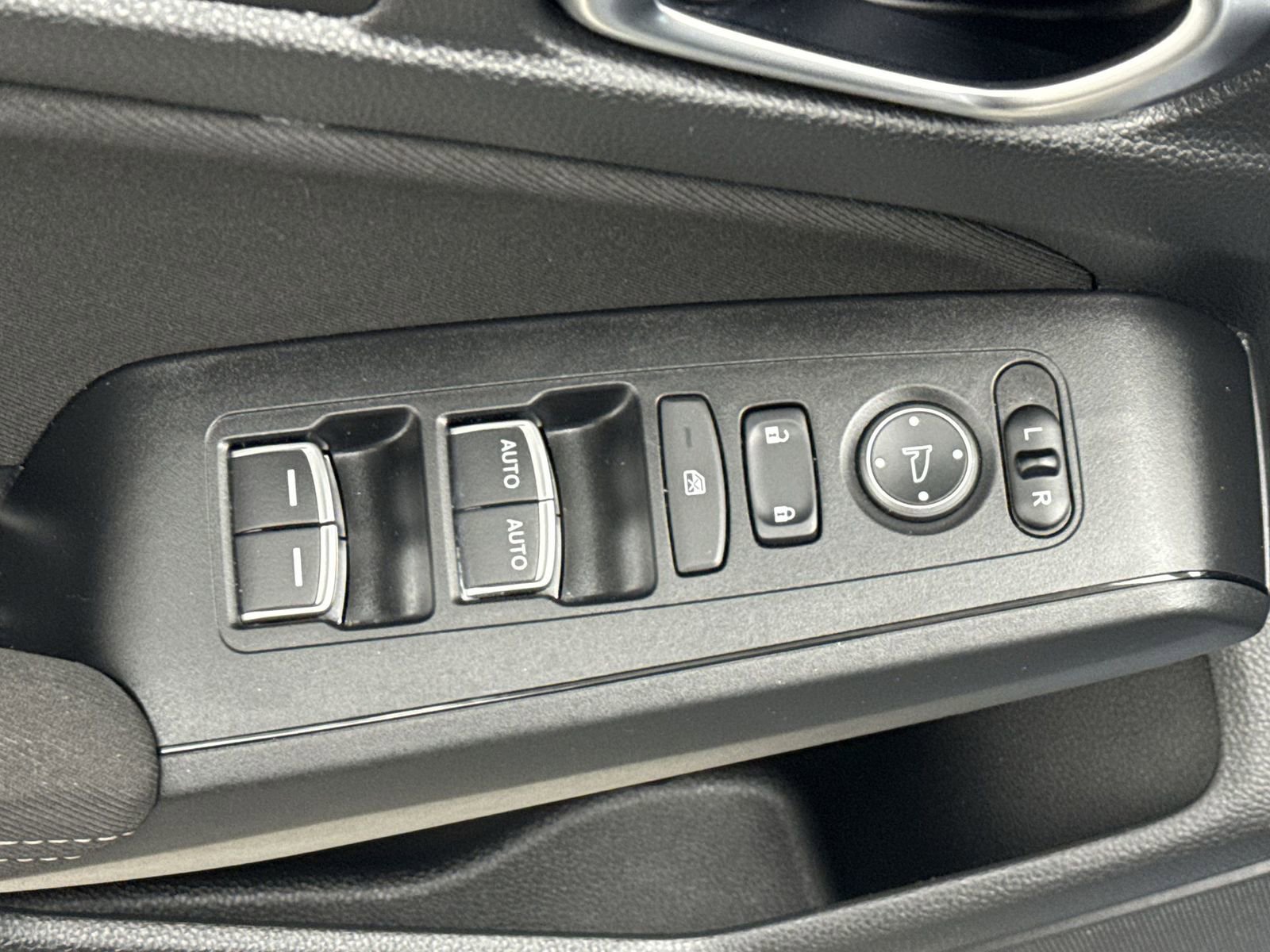 Used 2022 Honda Civic Sport image 17