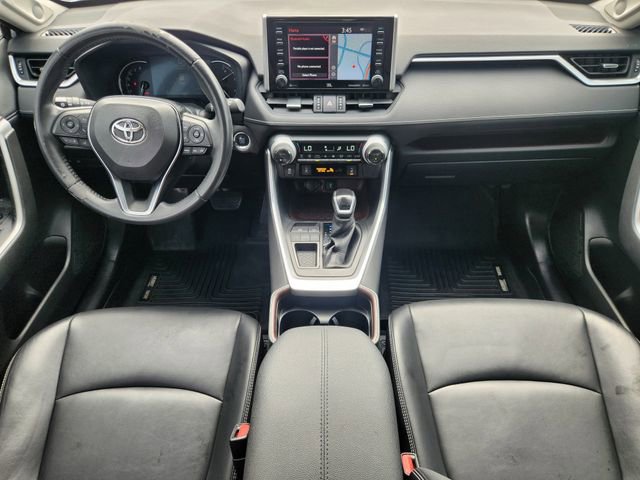 Used 2020 Toyota RAV4 Limited FWD image 20