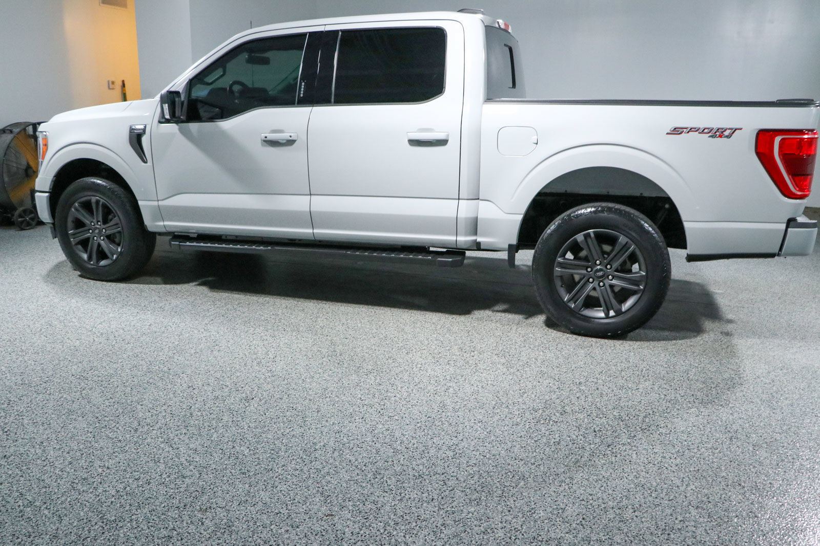 Used 2023 Ford F150 XLT w/ Equipment Group 302A High AWD/4WD image 10