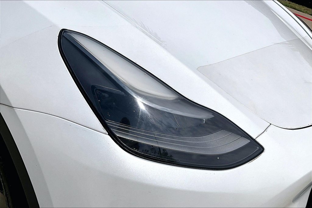 Used 2022 Tesla Model Y Performance AWD/4WD image 39