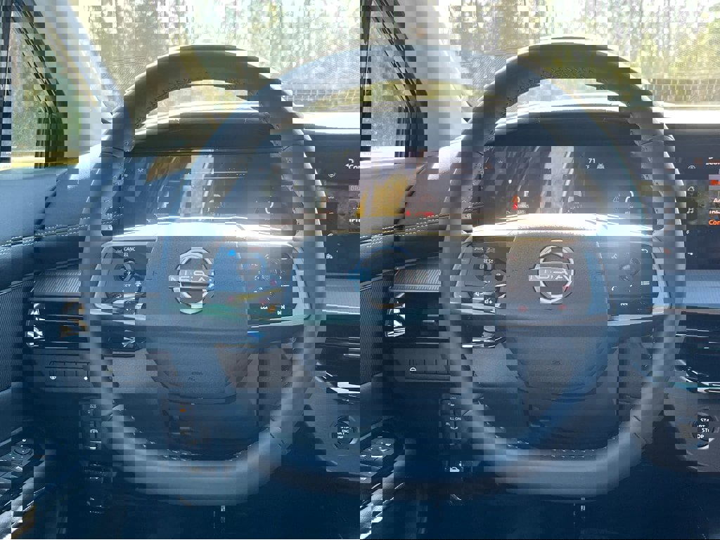 New 2025 Nissan Murano SV image 17