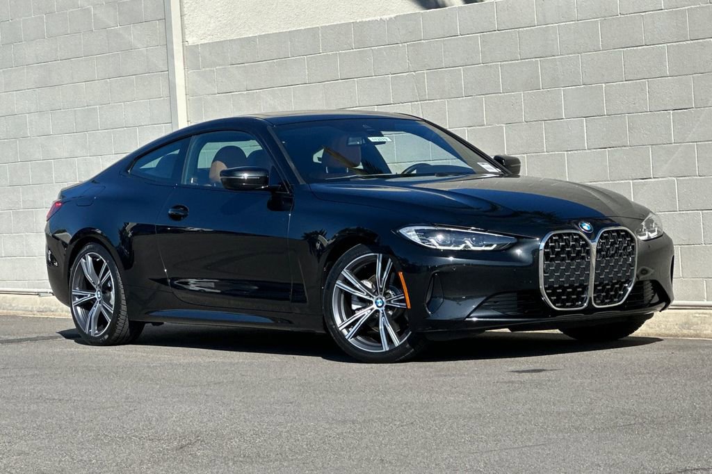 Used 2023 BMW 430i Coupe w/ Premium Package image 2