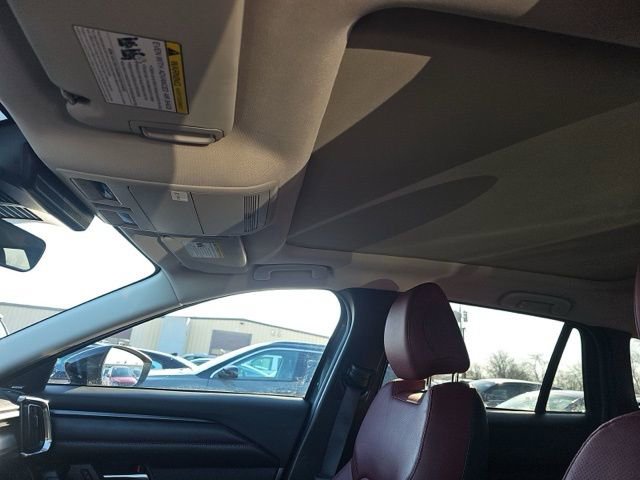 Used 2025 MAZDA CX-50 2.5 Hybrid w/ Premium Plus Pkg image 17