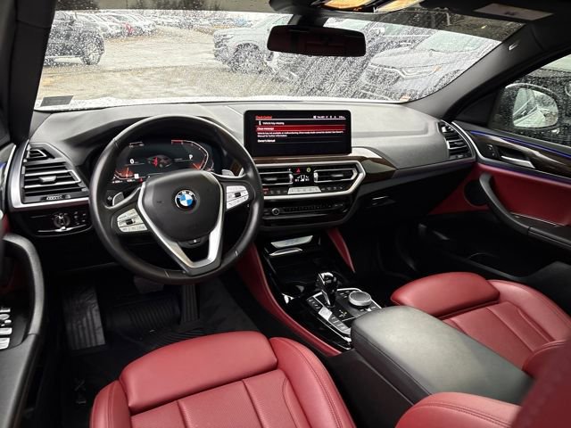 Used 2024 BMW X4 xDrive30i w/ Premium Package image 11
