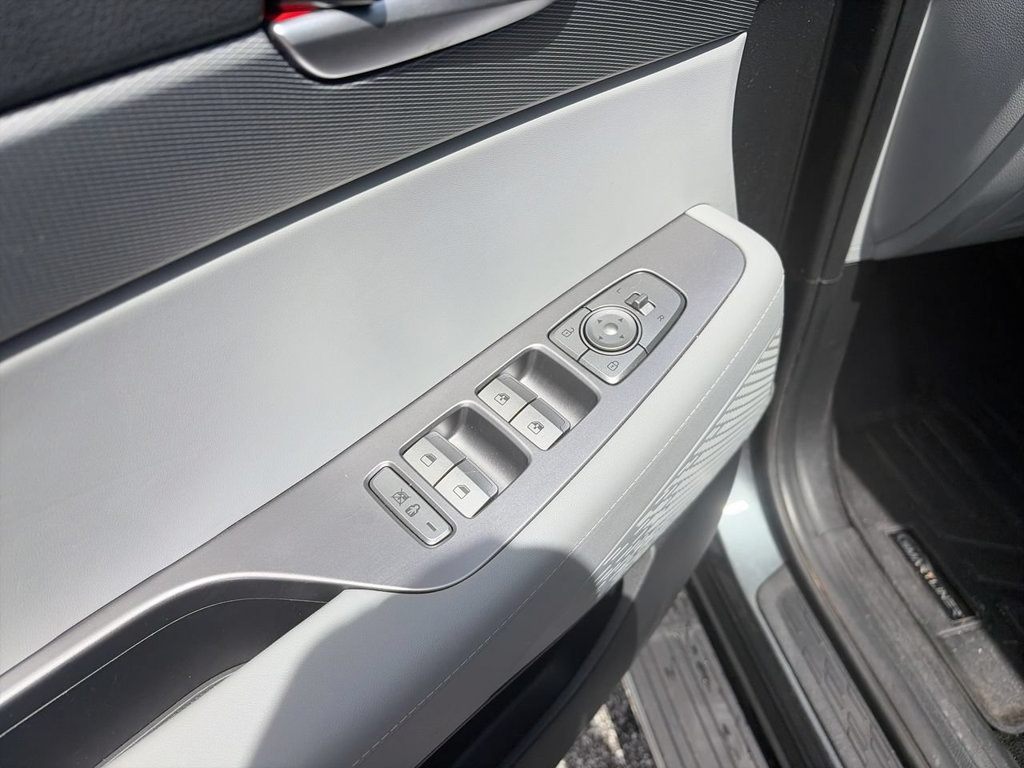 Used 2022 Hyundai Palisade SEL w/ Convenience Package FWD image 16