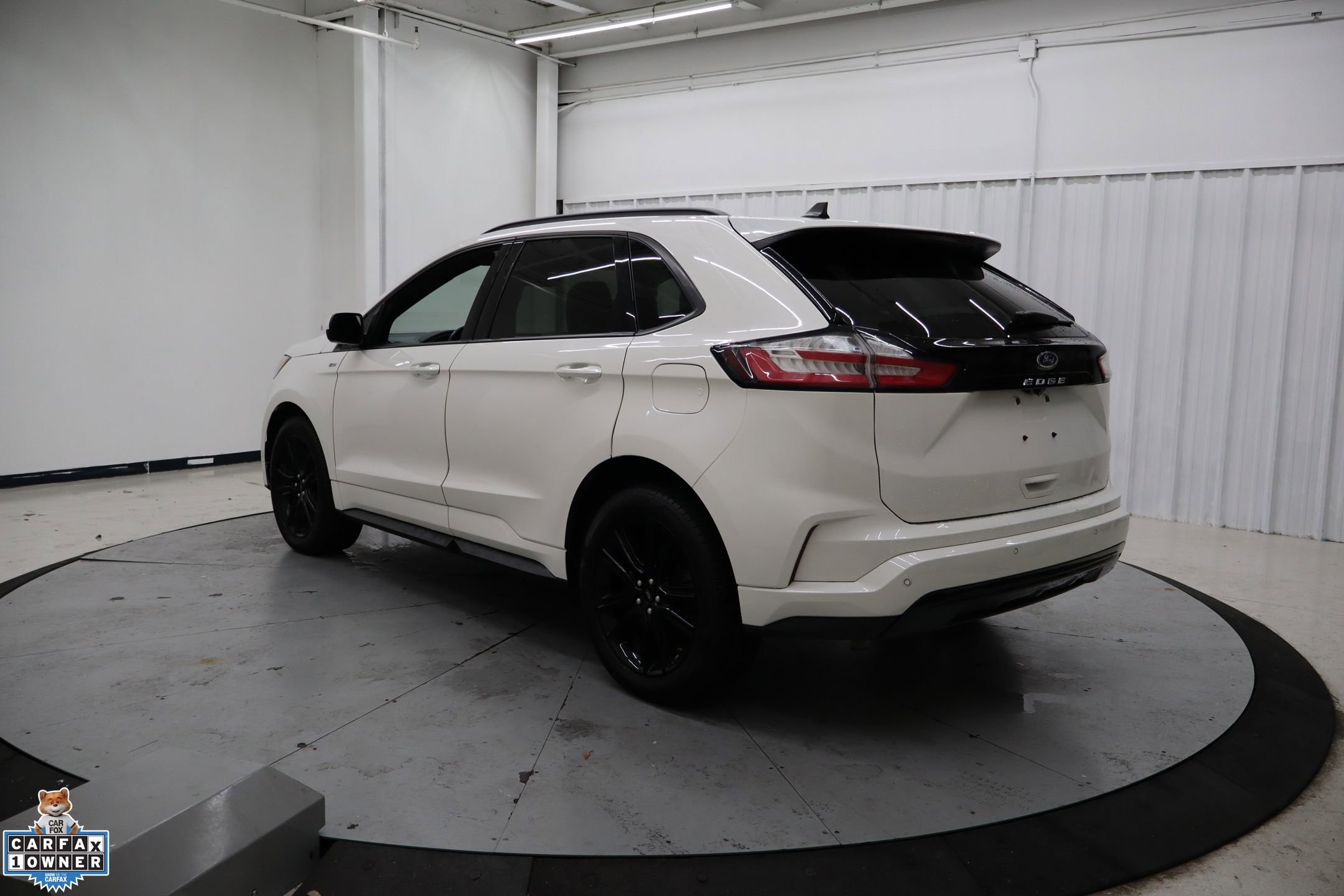 Used 2024 Ford Edge ST-Line image 8