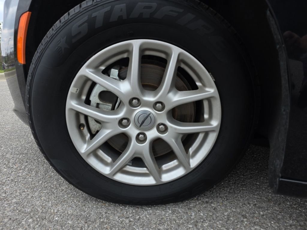 Used 2024 Chrysler Pacifica Touring-L image 22