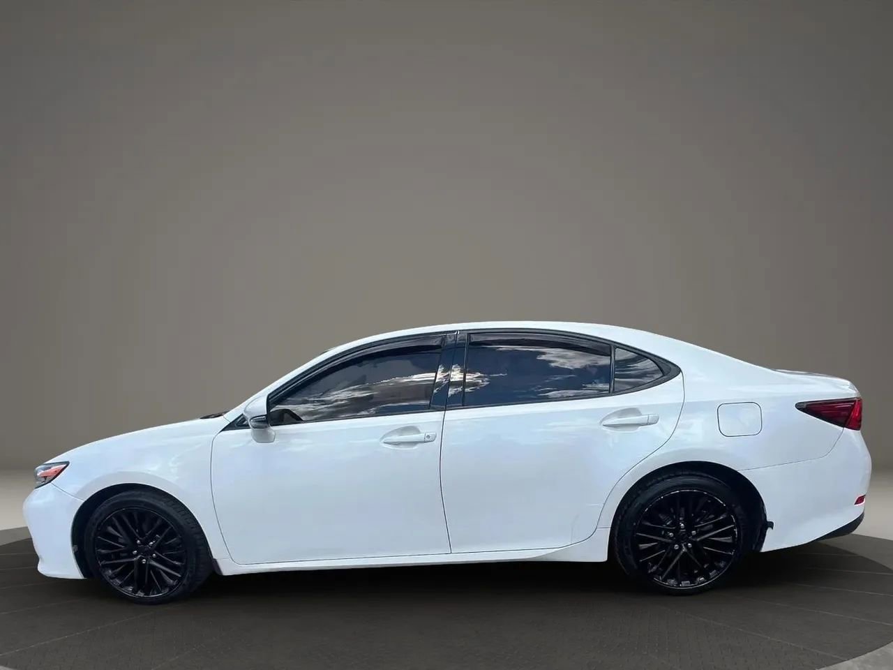 Used 2016 Lexus ES 350 FWD image 8