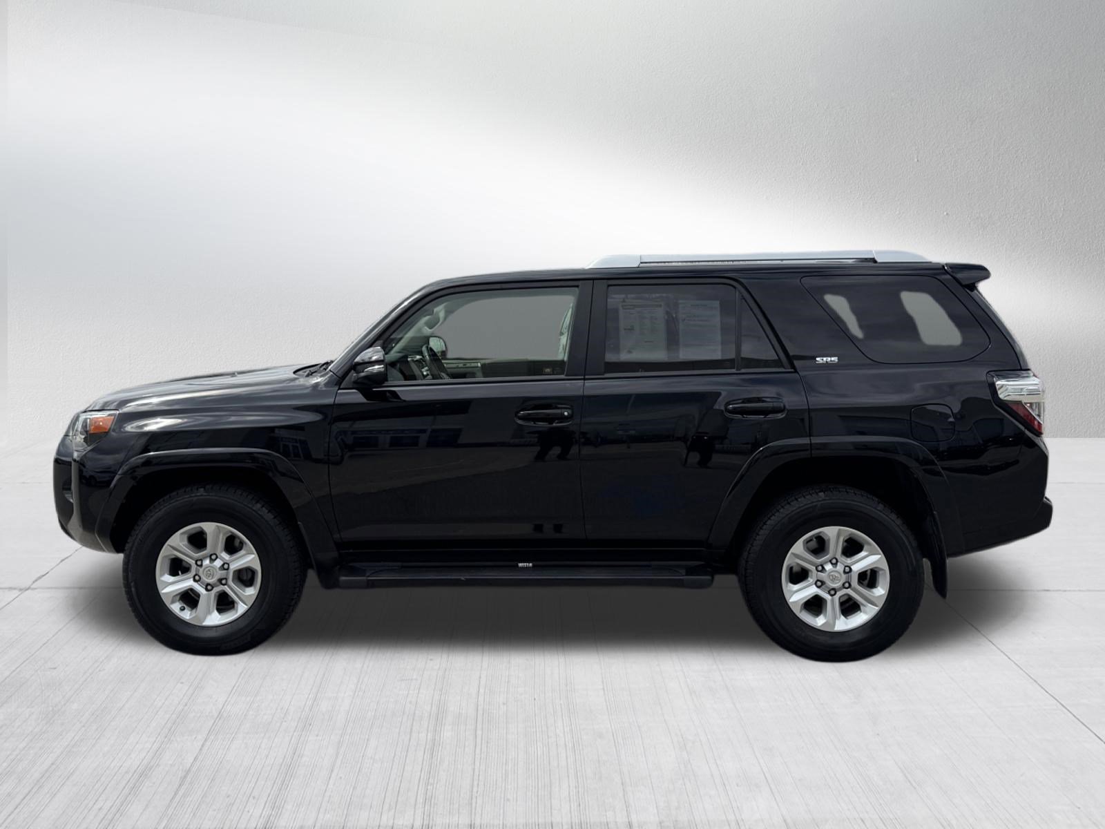 Used 2018 Toyota 4Runner SR5 Premium AWD/4WD image 4