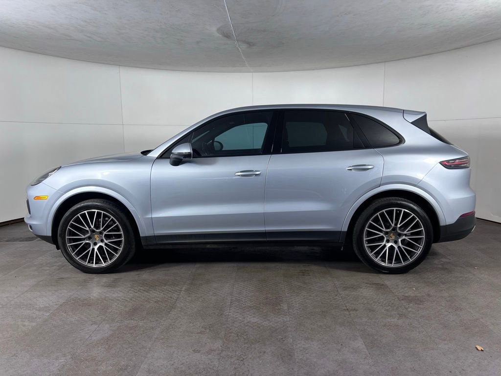 Certified 2023 Porsche Cayenne AWD/4WD image 2