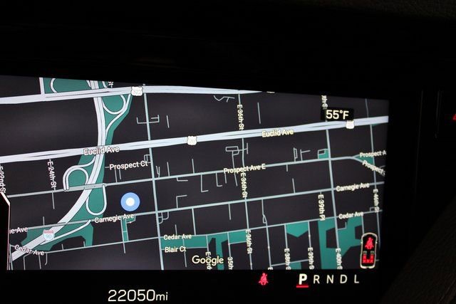 Used 2025 GMC Yukon Denali w/ Advanced Technology Package image 18