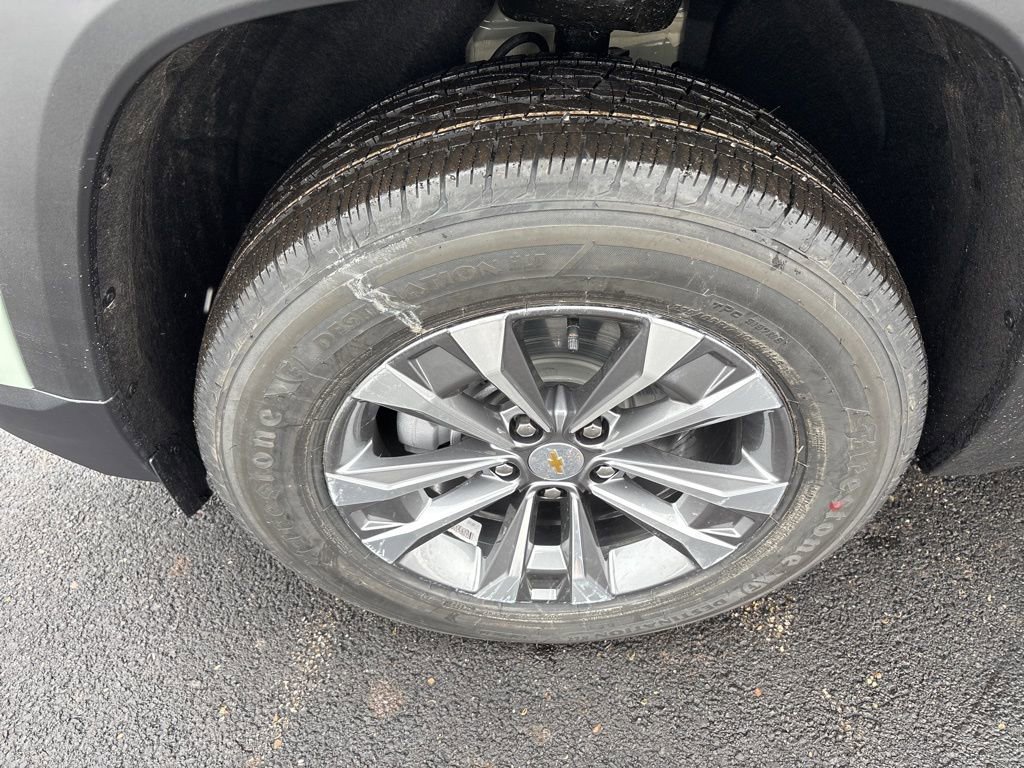 New 2026 Chevrolet Equinox LT w/ Convenience Package II image 5