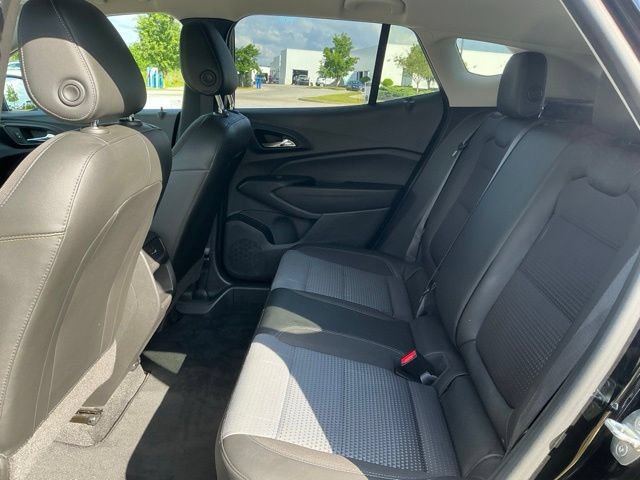 Used 2024 Chevrolet Trax LT w/ Driver Confidence Package FWD image 33