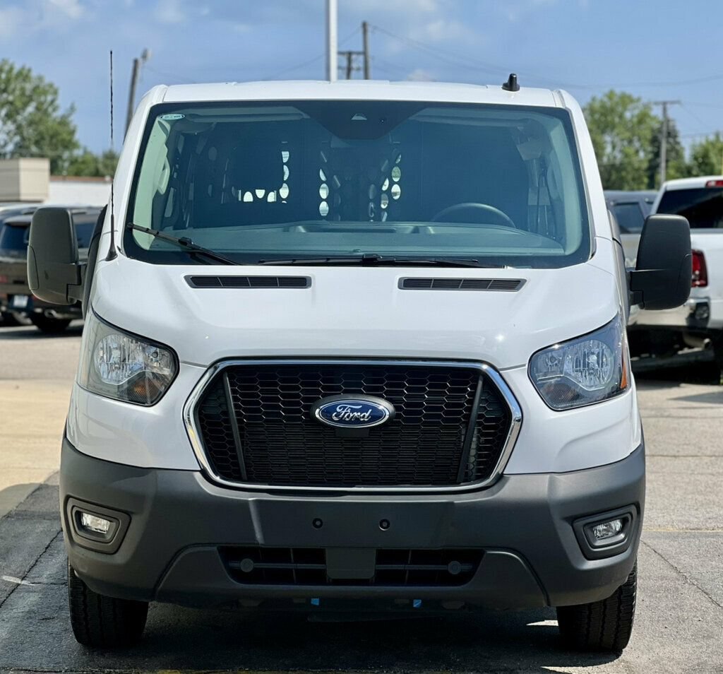 Used 2025 Ford Transit 250 Low Roof w/ Exterior Upgrade Package RWD image 31