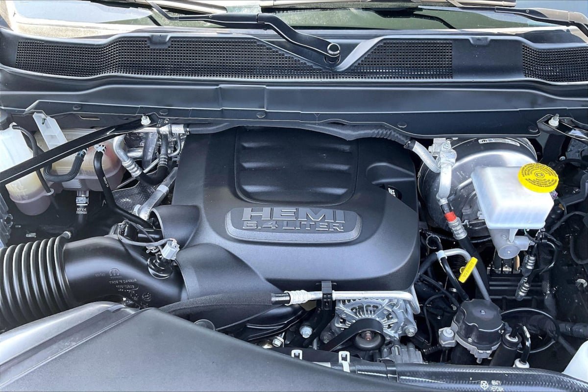 Used 2025 RAM 2500 Big Horn AWD/4WD image 10