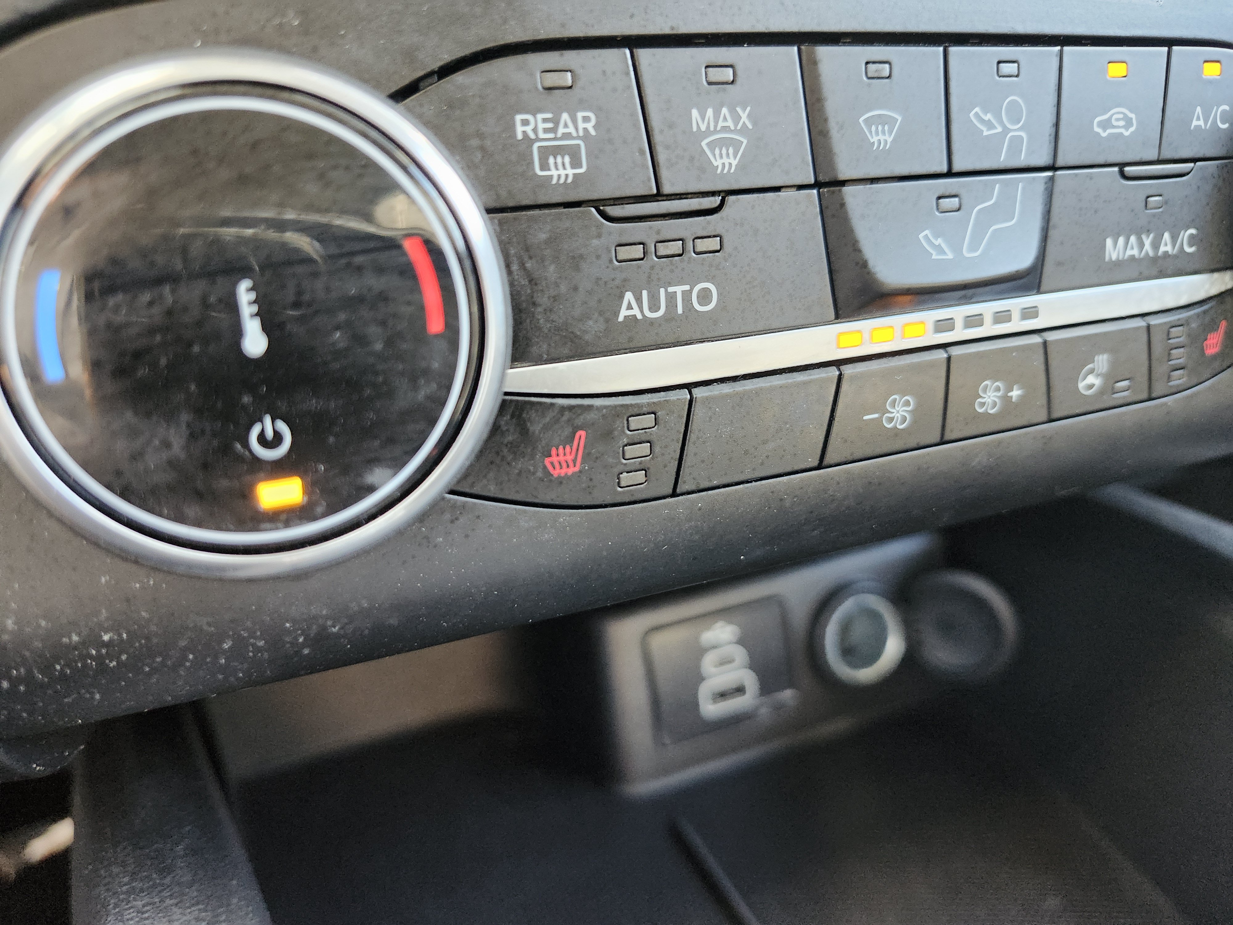 Used 2024 Ford Escape Active AWD/4WD image 10