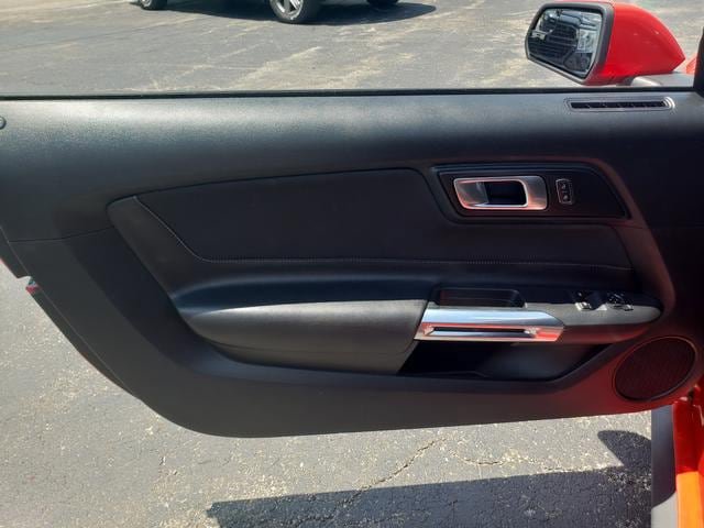 Used 2020 Ford Mustang Coupe image 10
