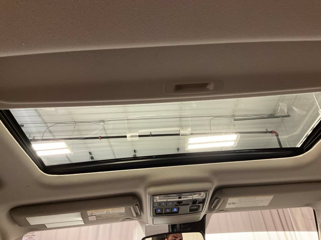 Used 2022 Toyota 4Runner Limited AWD/4WD image 33