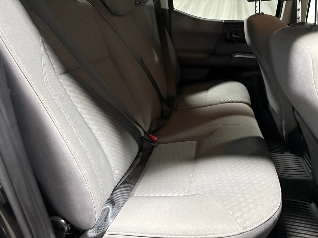Used 2022 Toyota Tacoma SR5 w/ Technology Package RWD image 12