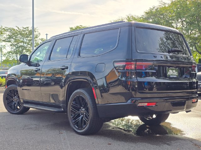 Used 2025 Jeep Wagoneer Series II w/ Premium Group I AWD/4WD image 29