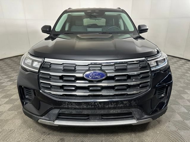 Used 2025 Ford Explorer Active image 8