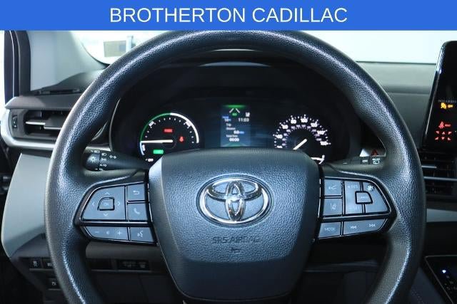 Used 2024 Toyota Sienna LE AWD/4WD image 17